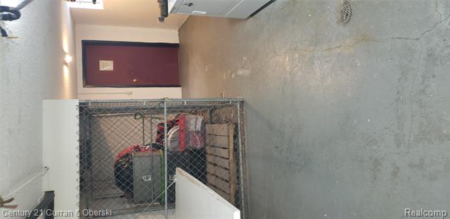 Builiding view twenty four for 10185 Allen Pointe, Allen Park, MI. 48101