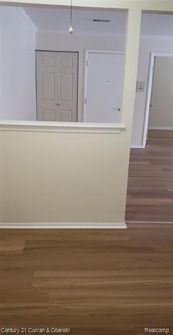 Builiding view twenty for 10185 Allen Pointe, Allen Park, MI. 48101