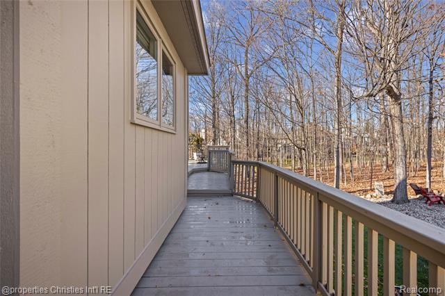 Builiding view fifty four for 27085 Winchester, Farmington, MI. 48331