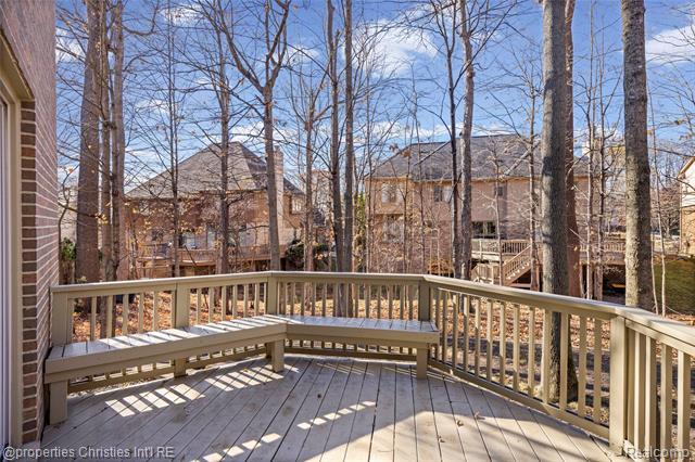 Builiding view fifty nine for 27085 Winchester, Farmington, MI. 48331