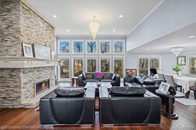 Builiding view five for 27085 Winchester, Farmington, MI. 48331