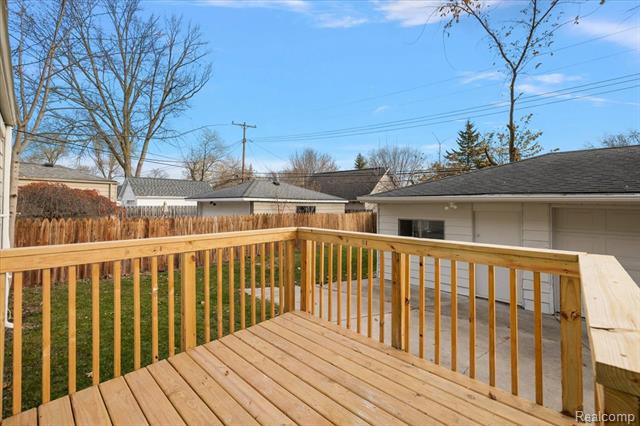 Builiding view thirty one for 1888 Griffith, Berkley, MI. 48072