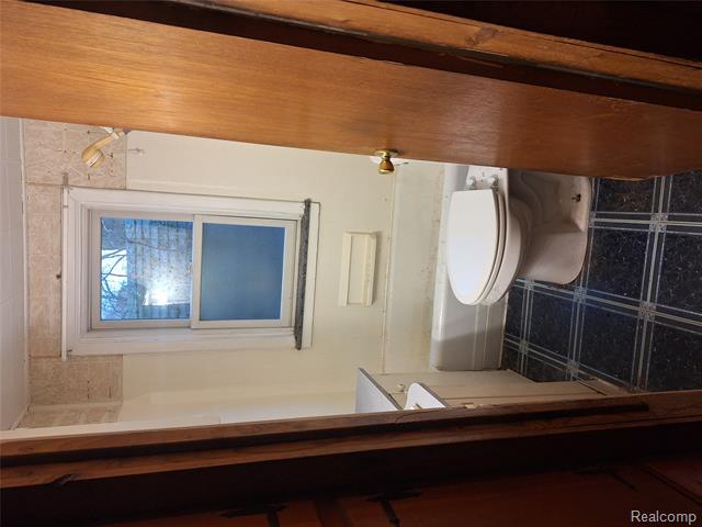 Builiding view fourteen for 6921 Wegner, Saginaw, MI. 48609