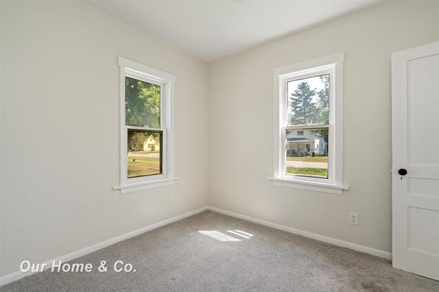 Builiding view eighteen for 240 3Rd, Imlay City, MI. 48444