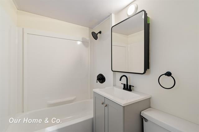 Builiding view fourteen for 240 3Rd, Imlay City, MI. 48444