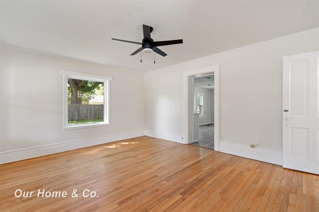 Builiding view twenty nine for 240 3Rd, Imlay City, MI. 48444