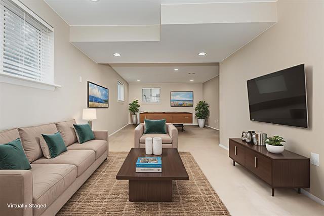 Builiding view thirty five for 51 Chestnut, Chelsea, MI. 48118