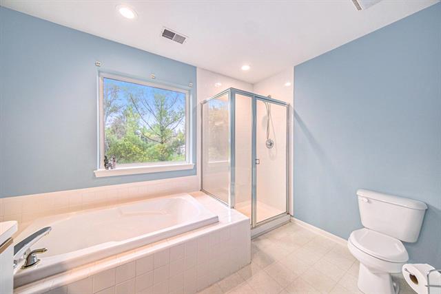 Builiding view eighteen for 715 Creekstone, Chelsea, MI. 48118