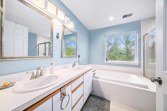 Builiding view nineteen for 715 Creekstone, Chelsea, MI. 48118