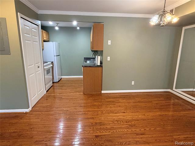 Builiding view five for 1726 Fort, Trenton, MI. 48183