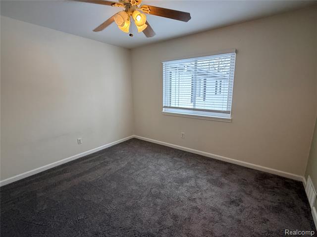 Builiding view sixteen for 1726 Fort, Trenton, MI. 48183