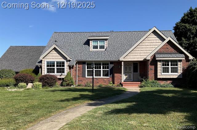 Builiding view eight for 5113 Candlewood Dr., Grand Blanc, MI. 48439