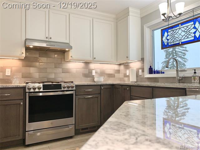 Builiding view three for 5113 Candlewood Dr., Grand Blanc, MI. 48439