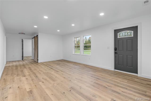 Builiding view thirty eight for 1445 Seymour, Flushing, MI. 48433