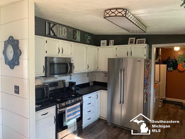 Builiding view five for 2841 1St, Monroe, MI. 48162