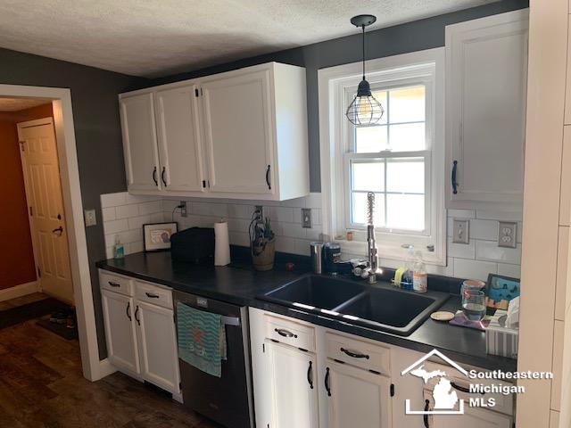 Builiding view six for 2841 1St, Monroe, MI. 48162