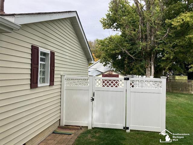 Builiding view three for 2841 1St, Monroe, MI. 48162