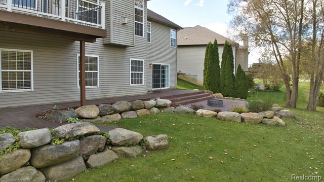 Builiding view fifty four for 4400 Oak Tree, Fenton, MI. 48430