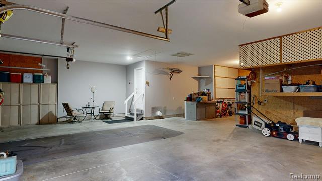 Builiding view forty eight for 4400 Oak Tree, Fenton, MI. 48430