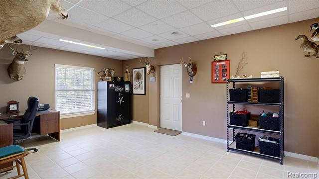 Builiding view forty four for 4400 Oak Tree, Fenton, MI. 48430