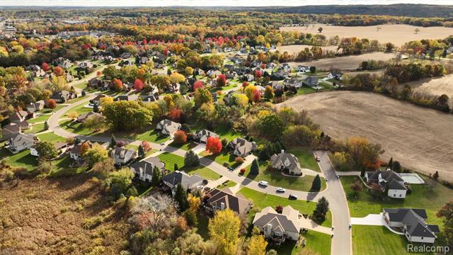 Builiding view sixty nine for 4400 Oak Tree, Fenton, MI. 48430