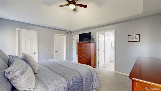 Builiding view twenty eight for 4400 Oak Tree, Fenton, MI. 48430