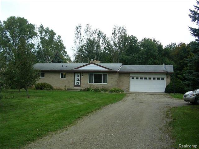 front view for 9436 Richfield, Davison, Mi. 48423