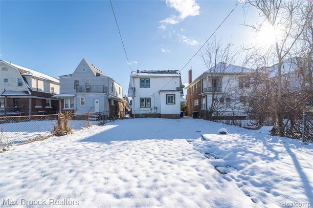 Builiding view thirty for 3266 Collingwood, Detroit, MI. 48206