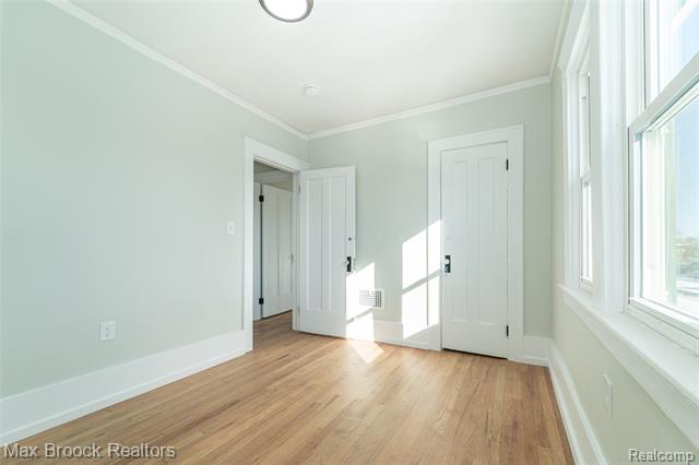 Builiding view twenty five for 3266 Collingwood, Detroit, MI. 48206