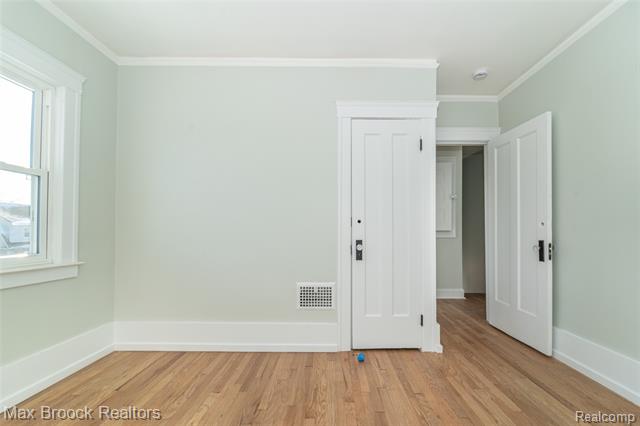 Builiding view twenty three for 3266 Collingwood, Detroit, MI. 48206