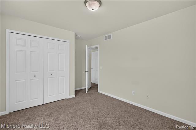 Builiding view eighteen for 1180 Cimmaron, Davison, MI. 48423