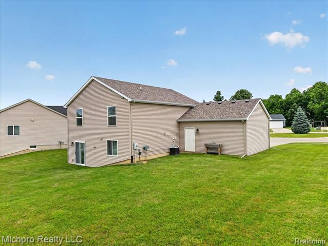 Builiding view twenty eight for 1180 Cimmaron, Davison, MI. 48423