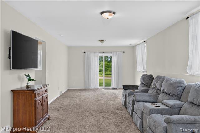 Builiding view twenty one for 1180 Cimmaron, Davison, MI. 48423