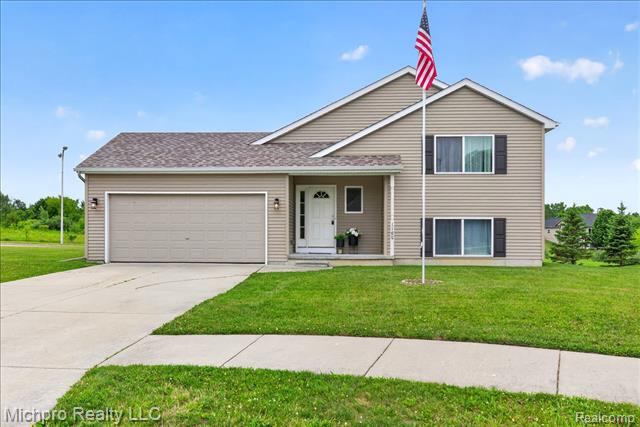 front view for 1180 Cimmaron, Davison, Mi. 48423