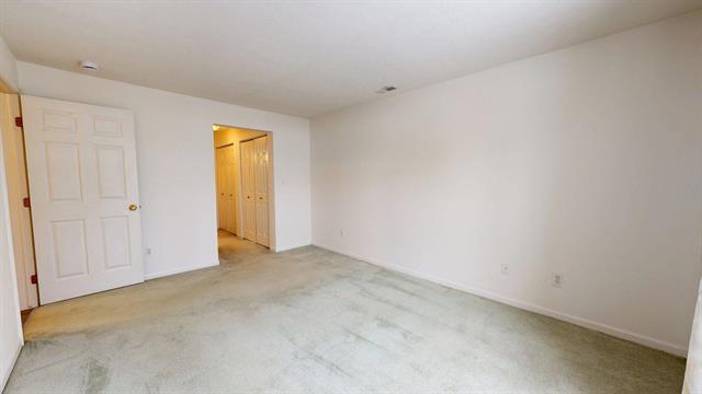 Builiding view nineteen for 1265 Millbrook, Ann Arbor, MI. 48108