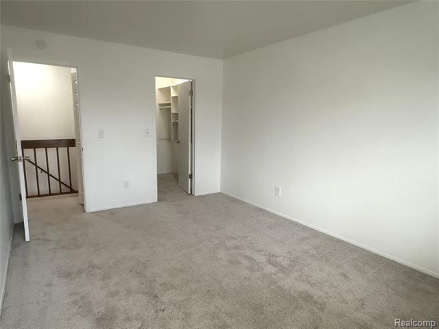 Builiding view fourteen for 27048 Winchester, Trenton, MI. 48183