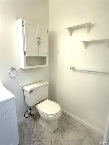 Builiding view seven for 27048 Winchester, Trenton, MI. 48183