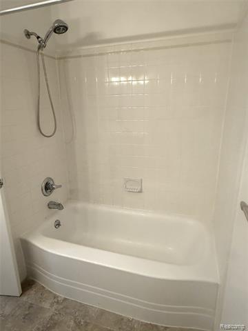 Builiding view thirteen for 27048 Winchester, Trenton, MI. 48183