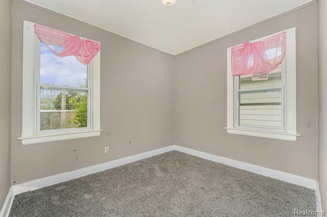 Builiding view sixteen for 15775 Hartwell, Detroit, MI. 48227