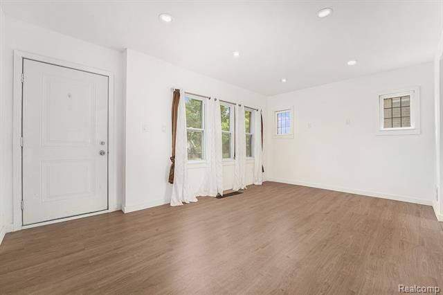 Builiding view two for 15775 Hartwell, Detroit, MI. 48227