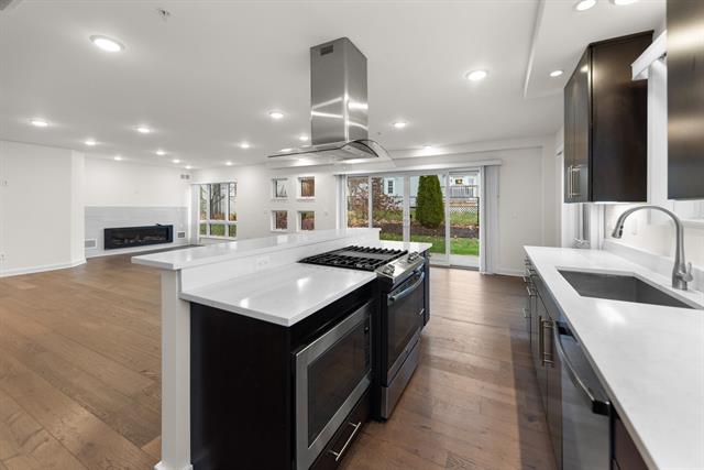 Builiding view four for 462 Stadium, Ann Arbor, MI. 48103