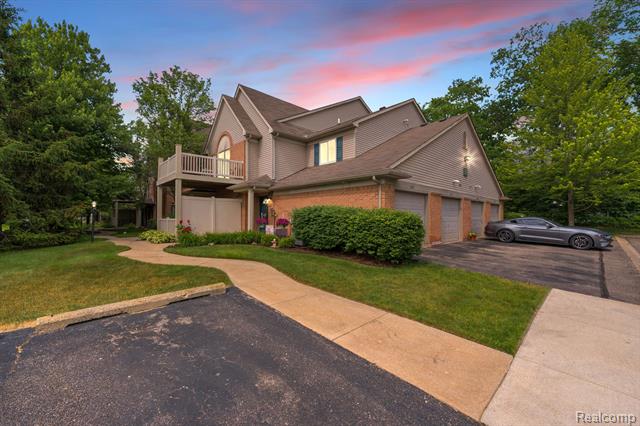 Builiding view one for 310 Marigold, Westland, MI. 48185