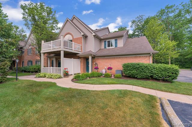 Builiding view three for 310 Marigold, Westland, MI. 48185