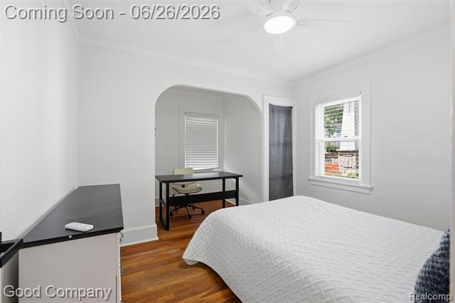 Builiding view fifteen for 411 Pingree, Royal Oak, MI. 48067