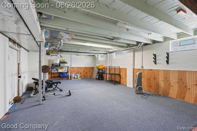 Builiding view thirty for 411 Pingree, Royal Oak, MI. 48067