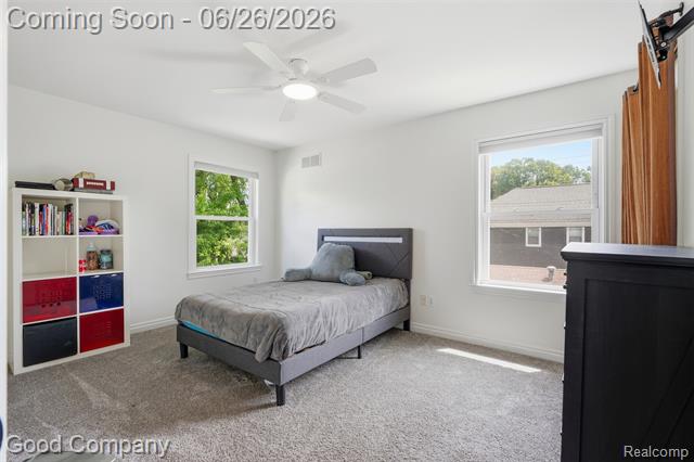Builiding view twenty one for 411 Pingree, Royal Oak, MI. 48067