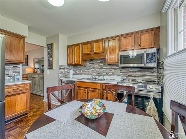 Builiding view eleven for 74 Linswood, Monroe, MI. 48162