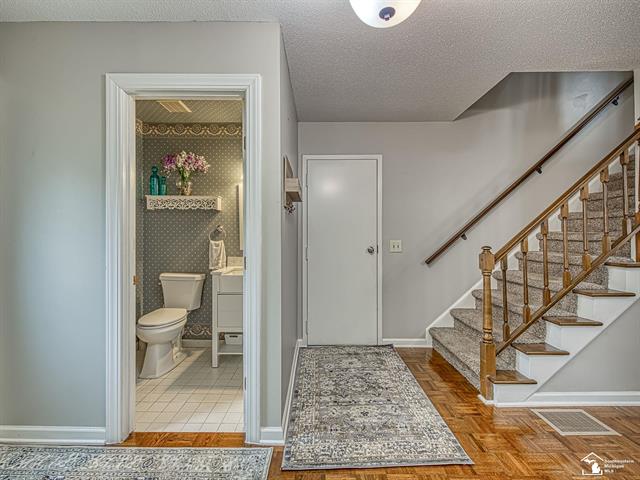 Builiding view thirteen for 74 Linswood, Monroe, MI. 48162