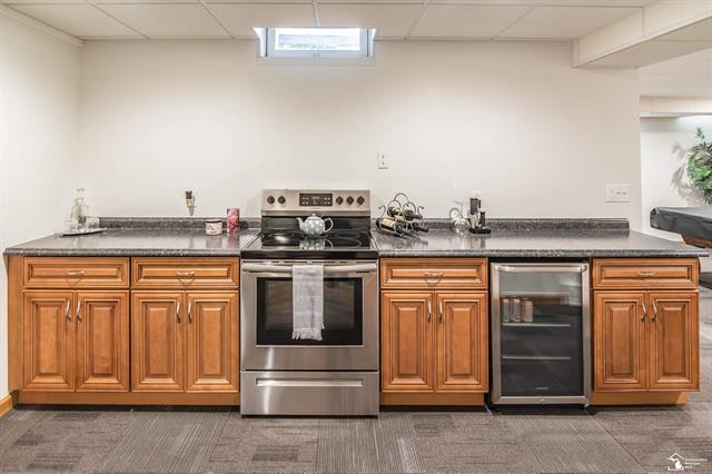 Builiding view forty two for 3216 Ravine Hollow Ct, Lambertville, MI. 48144