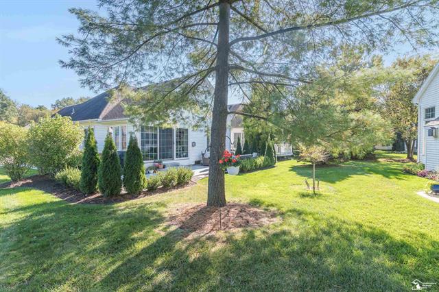 Builiding view nine for 3216 Ravine Hollow Ct, Lambertville, MI. 48144